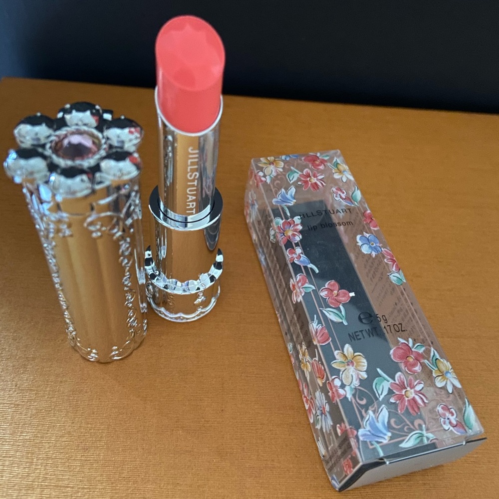 JillStuart lip blossom